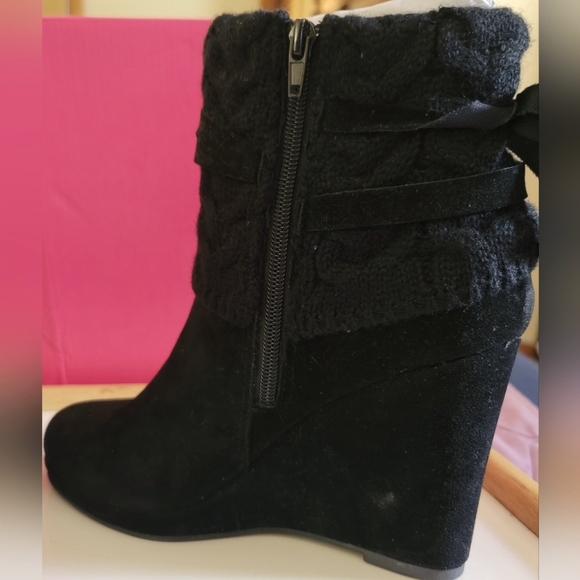 Shoedazzle Lacey Ankle Booties Size 9 - Picture 6 of 10